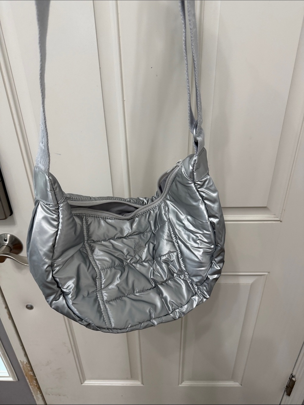 Quilted Metallic Silver Shoulder Bag - Unbranded